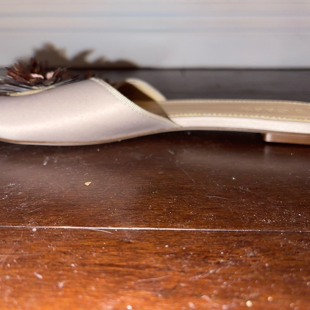 J. Crew Women's Floral Embellished Slide Sandals - BEIGE 7 NWOT - Picture 7 of 8
